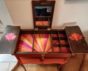 Meuble marqueterie de paille