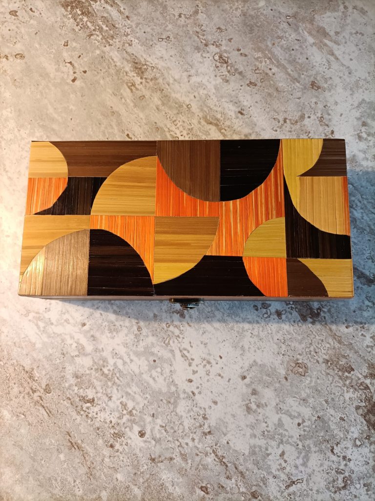 Boite marqueterie de paille